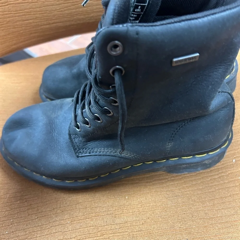 Dr. Marten 1460 Fleece Lined Wintergrip Black Leather Lace Up Boots 8 women’s - Picture 7 of 11